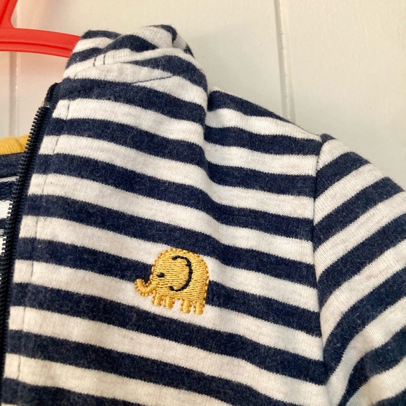 Little Me Sweatsuit 9 month - Picture 3 of 6